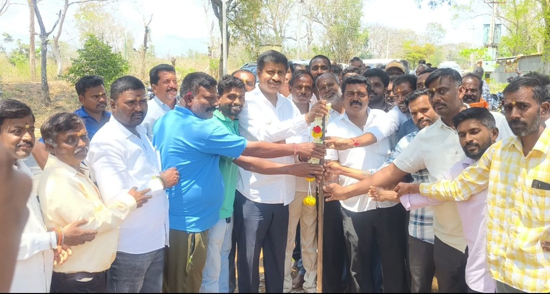 ನಾಲ್ಕು ವರೆ ಕೋಟಿ ವೆಚ್ಚದಲ್ಲಿ ಸೇತುವೆ ಮತ್ತು ಸಿಸಿ ರಸ್ತೆ ಕಾಮಾಗಾರಿಗೆ ಗುದ್ದಲಿ ಪೂಜೆ :ಶಾಸಕ ಎಮ್ ಆರ್ ಮಂಜುನಾಥ್ .